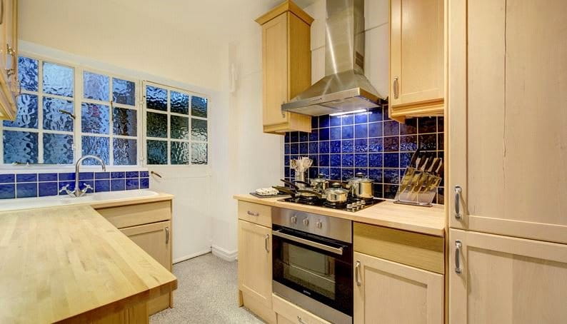 2 bedroom flat, Fulham Road, SW3 - Available