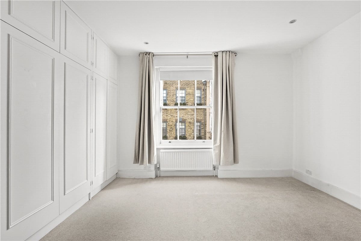 4 bedroom house, Donne Place, Chelsea SW3 - Let Agreed