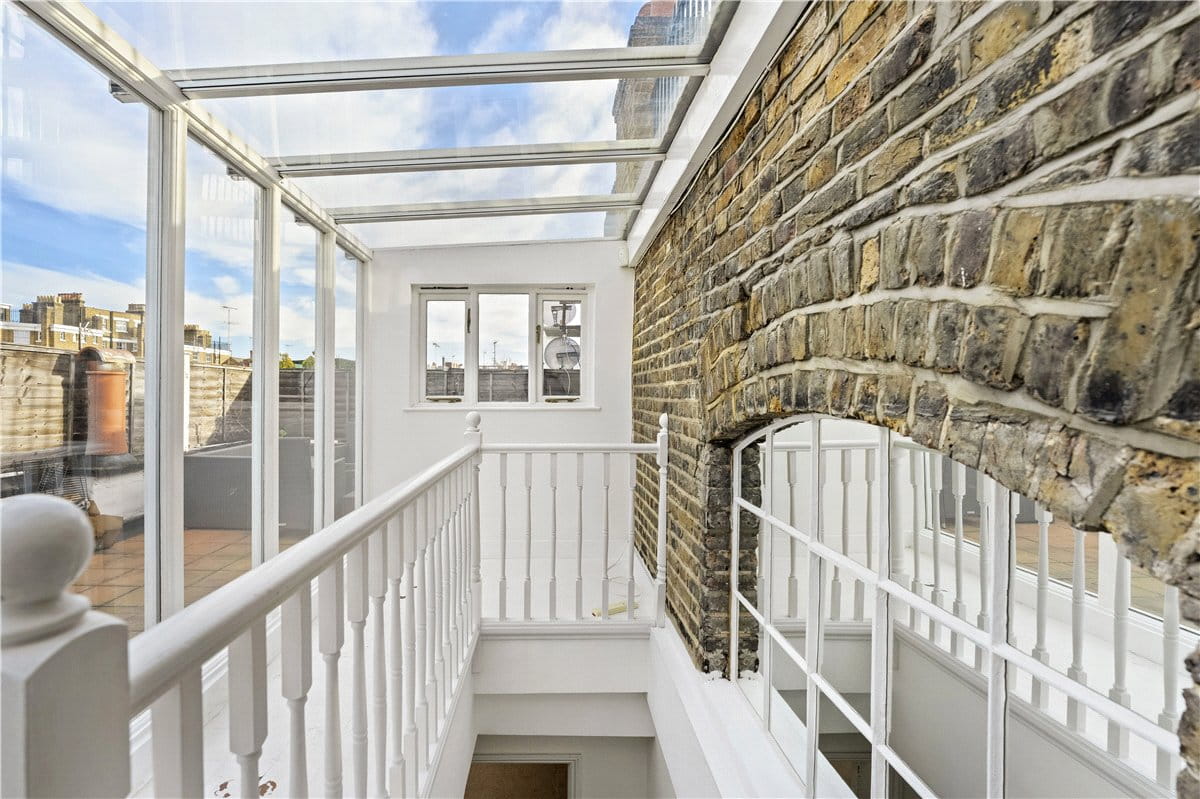 4 bedroom house, Donne Place, Chelsea SW3 - Let Agreed
