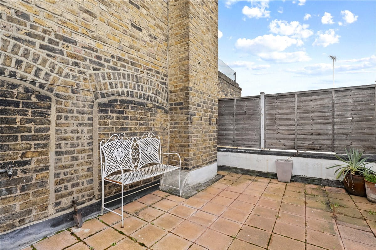 4 bedroom house, Donne Place, Chelsea SW3 - Let Agreed