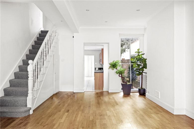 4 bedroom house, Donne Place, Chelsea SW3 - Let Agreed