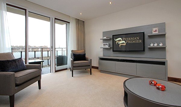3 bedroom flat, Ennismore Gardens, London SW7 - Available