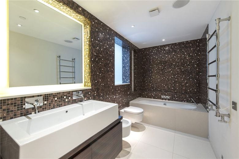 3 bedroom , Wilton Row, London SW1X - Available