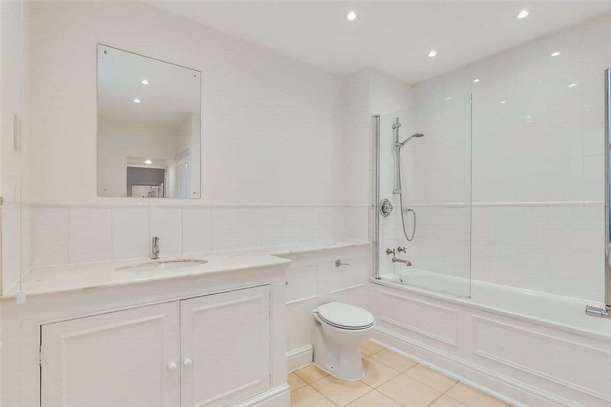 1 bedroom flat, Brompton Road, London SW3 - Available