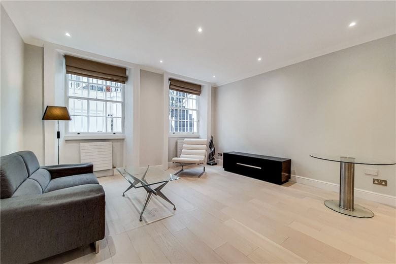 1 bedroom flat, Chesham Street, Belgravia SW1X - Available