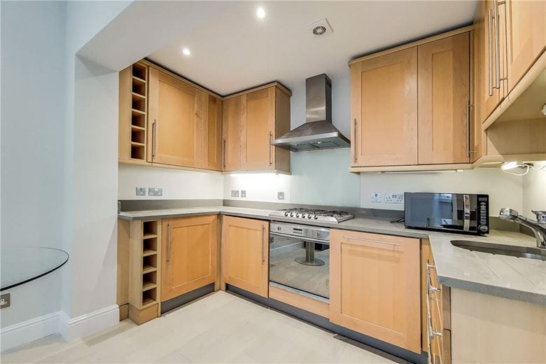 1 bedroom flat, Chesham Street, Belgravia SW1X - Available