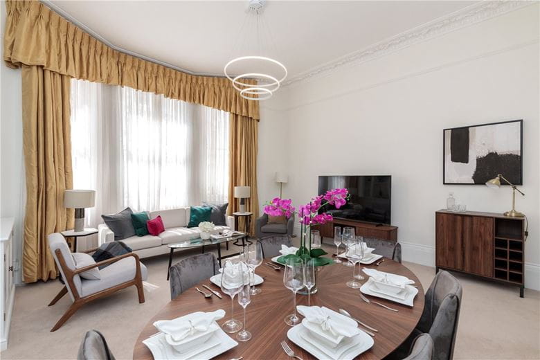 2 bedroom flat, Onslow Gardens, South Kensington SW7 - Available