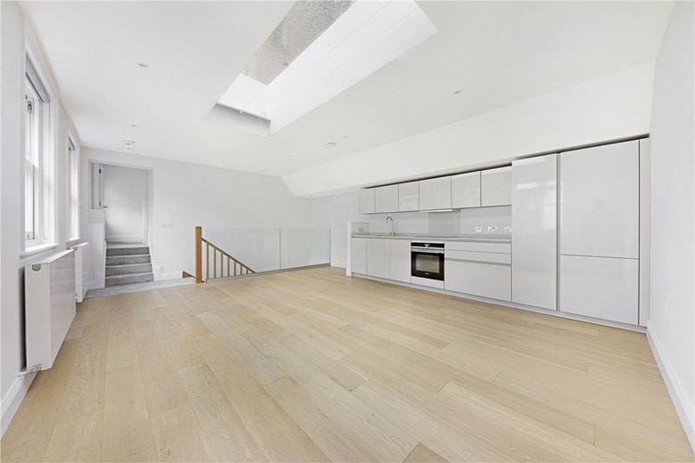 1 bedroom flat, Egerton Gardens Mews, Knightsbridge SW3 - Available