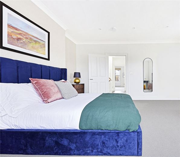 4 bedroom house, St Lawrence Terrace, North Kensington W10 - Available