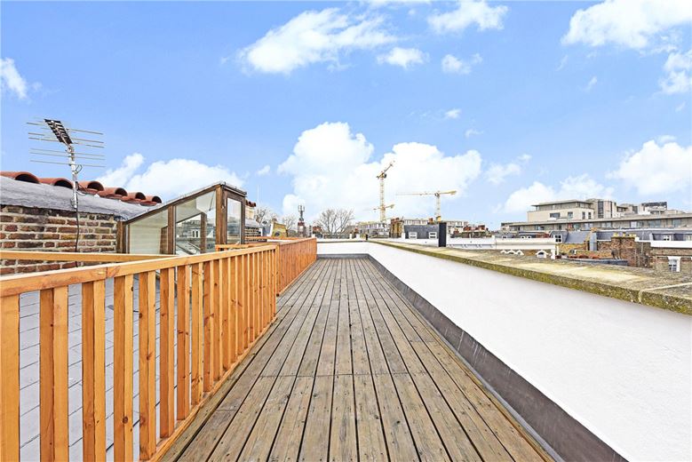 4 bedroom house, St Lawrence Terrace, North Kensington W10 - Available