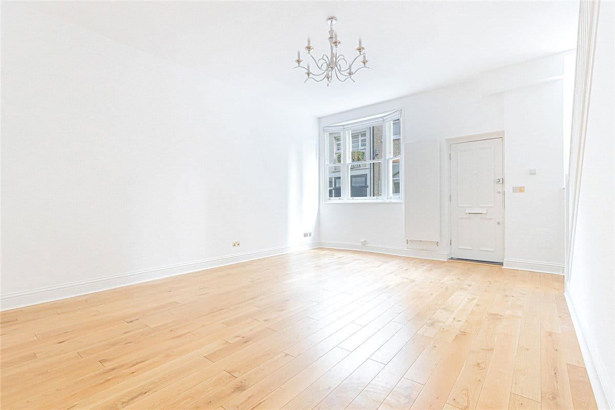 2 bedroom house, Egerton Gardens Mews, Knightsbridge SW3 - Available