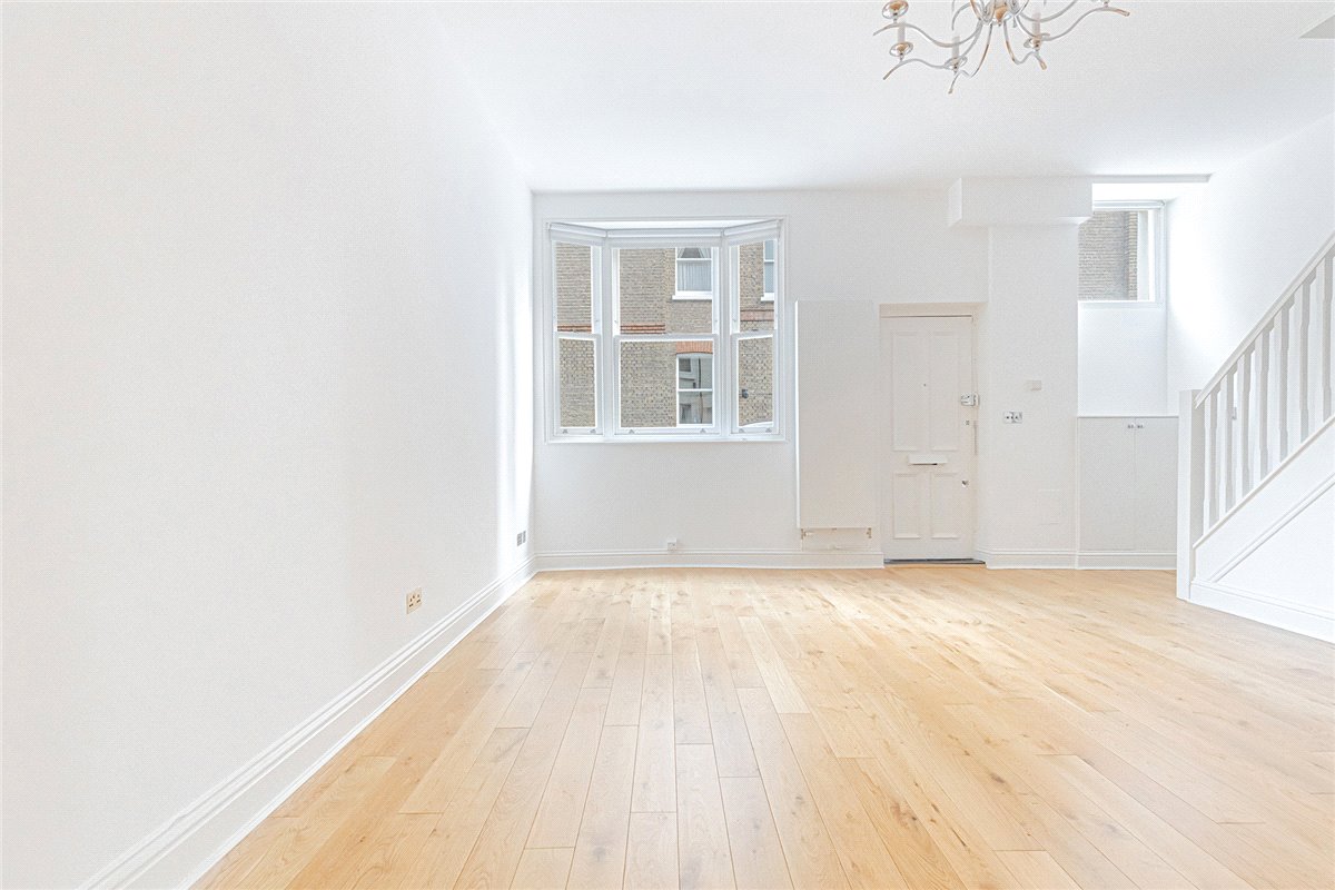 2 bedroom house, Egerton Gardens Mews, Knightsbridge SW3 - Available