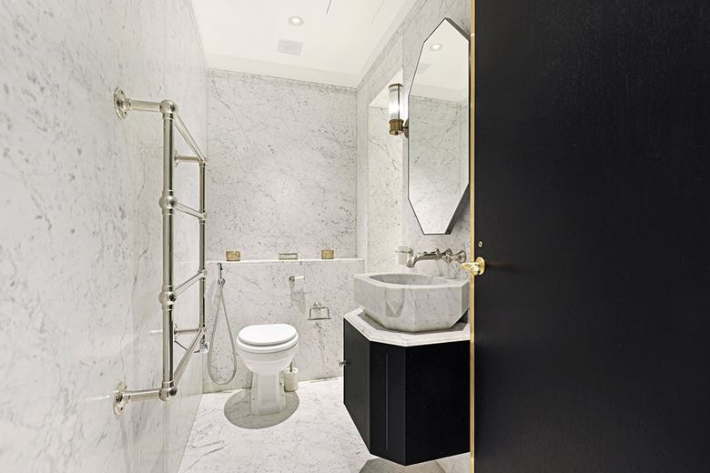 3 bedroom flat, Pont Street, Knightsbridge SW1X - Available