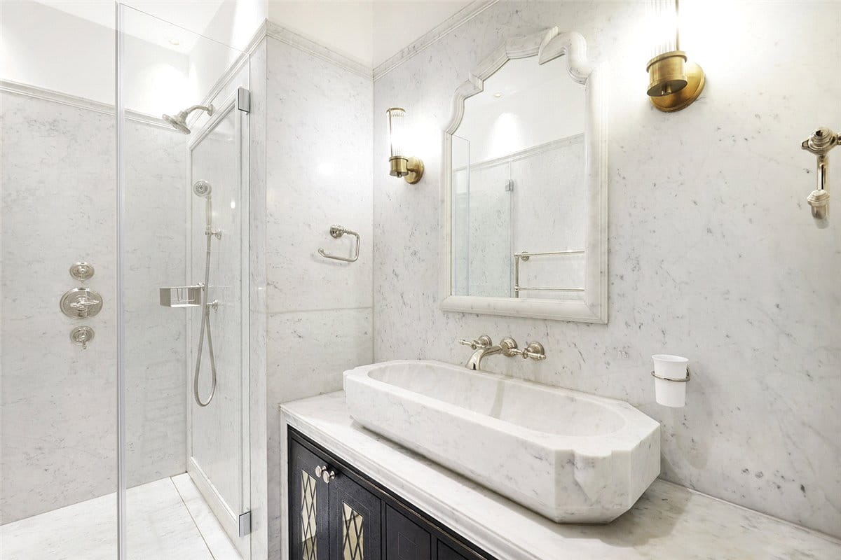 3 bedroom flat, Pont Street, Knightsbridge SW1X - Available