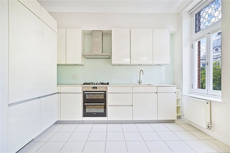 1 bedroom flat, Brompton Road, London SW3 - Available