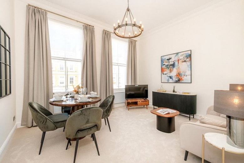 2 bedroom flat, Lexham Gardens, Kensington W8 - Available