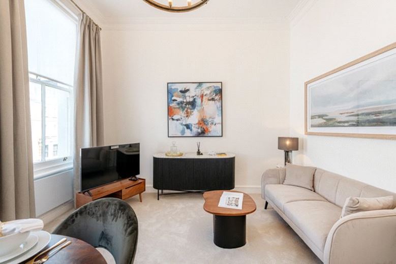 2 bedroom flat, Lexham Gardens, Kensington W8 - Available