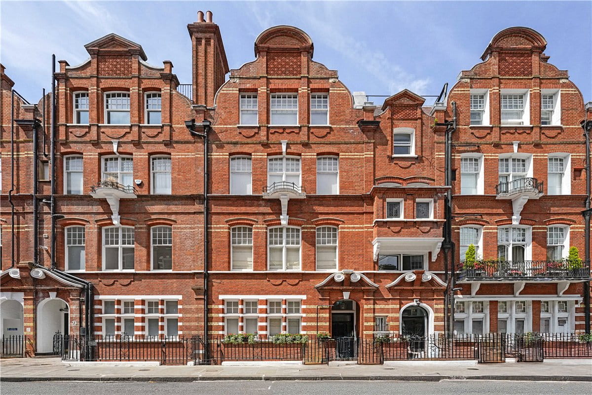  bedroom flat, Egerton Gardens, Knightsbridge SW3 - Let Agreed