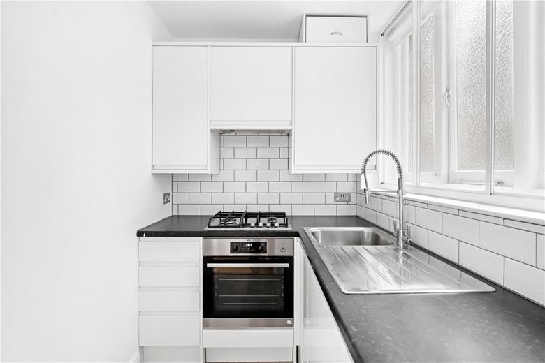  bedroom flat, Egerton Gardens, Knightsbridge SW3 - Let Agreed