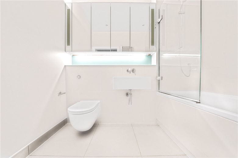 1 bedroom flat, Brompton Road, London SW3 - Available