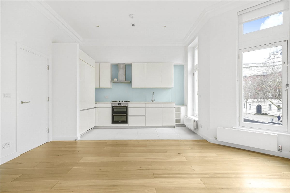 1 bedroom flat, Brompton Road, London SW3 - Available