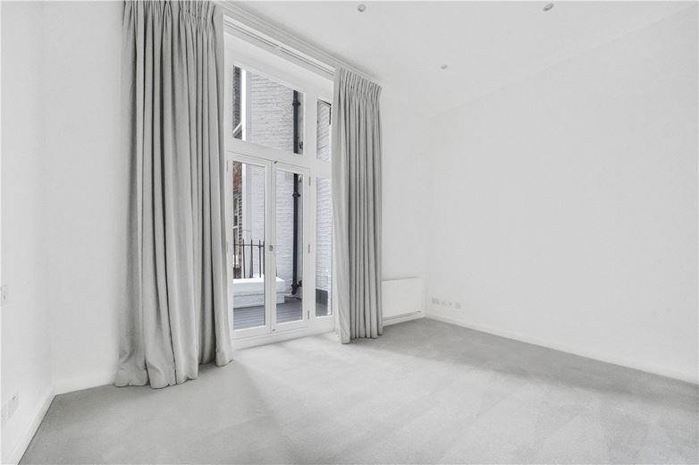 1 bedroom flat, Brompton Road, London SW3 - Available