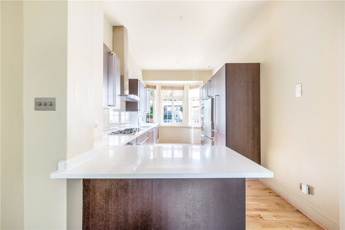 4 bedroom house, Albion Street, Paddington W2 - Available