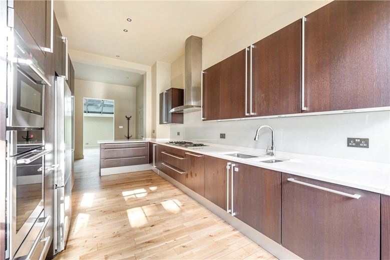 4 bedroom house, Albion Street, Paddington W2 - Available