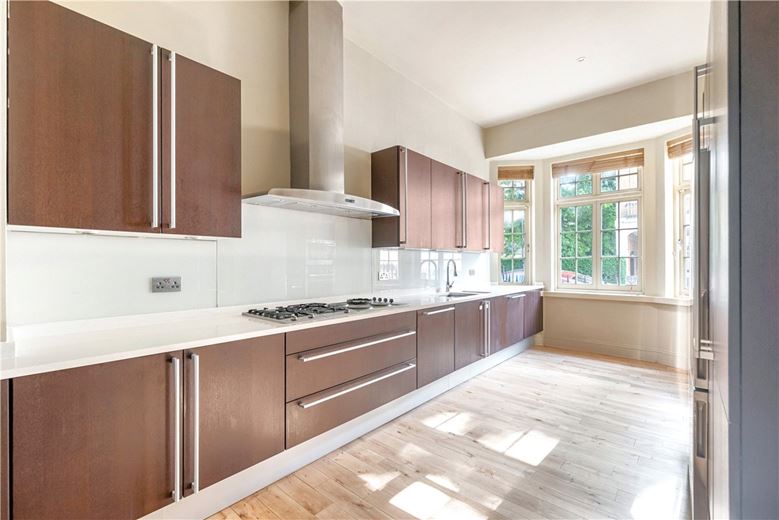 4 bedroom house, Albion Street, Paddington W2 - Available