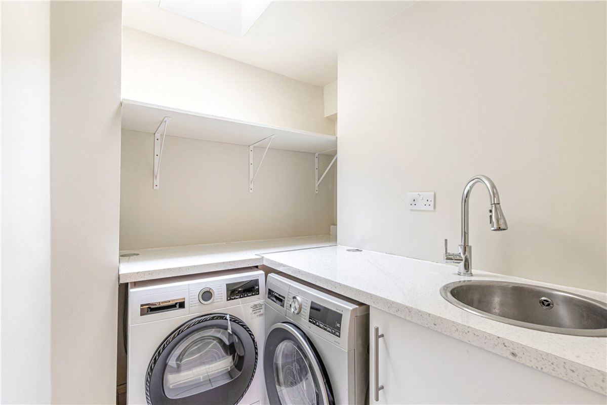 4 bedroom house, Albion Street, Paddington W2 - Available