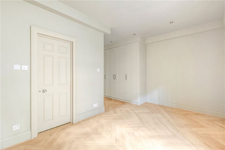 4 bedroom house, Albion Street, Paddington W2 - Available