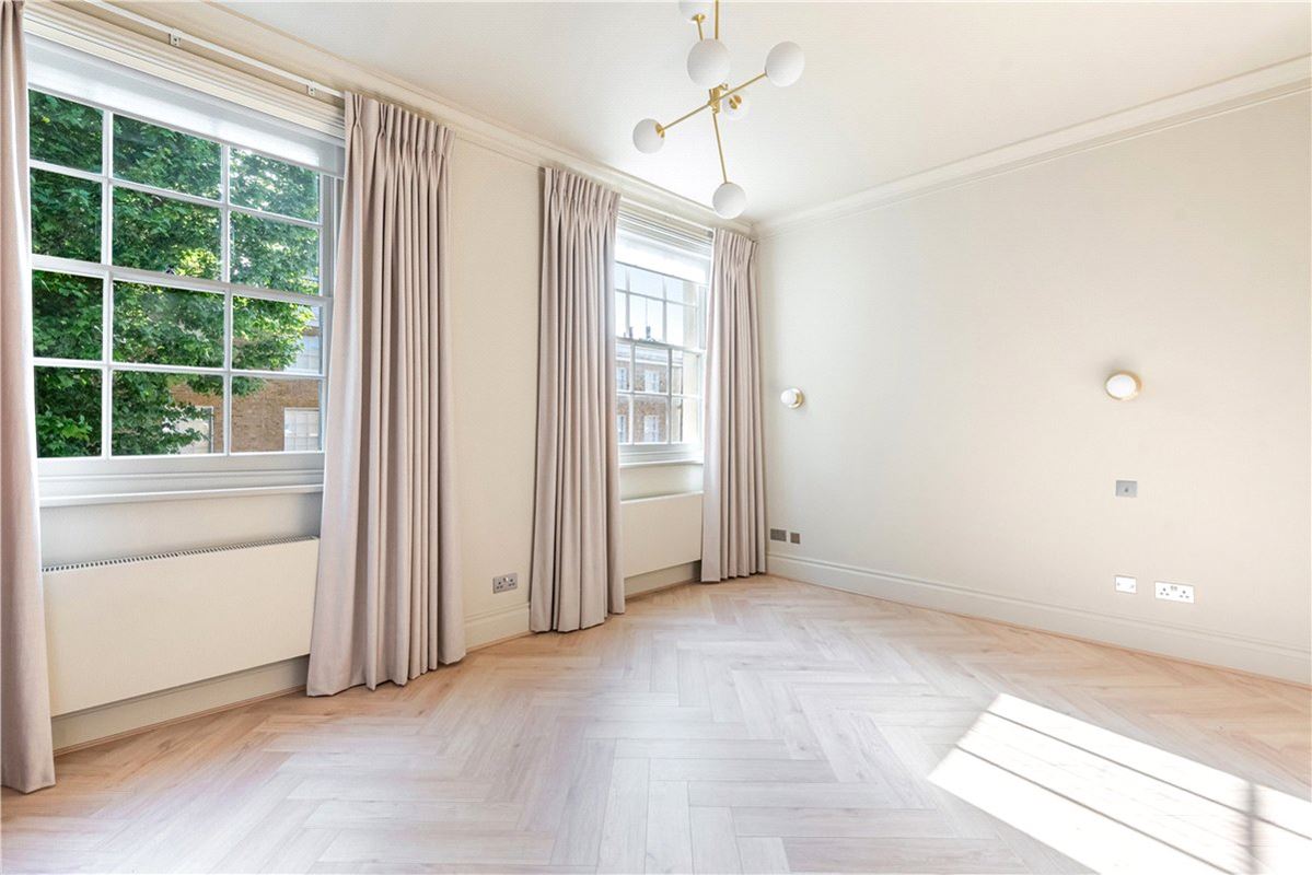 4 bedroom house, Albion Street, Paddington W2 - Available
