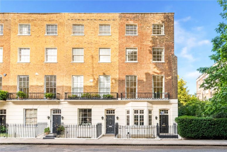 4 bedroom house, Albion Street, Paddington W2 - Available