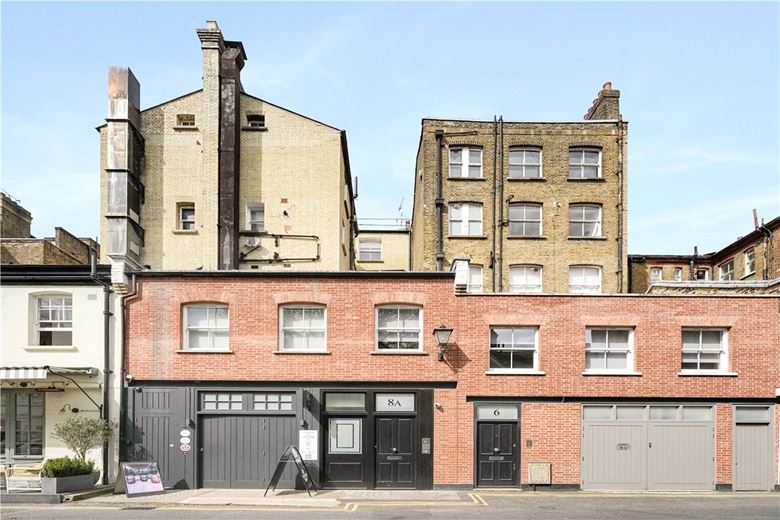 1 bedroom flat, Egerton Gardens Mews, Knightsbridge SW3 - Available