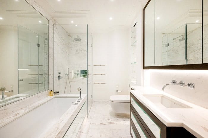 2 bedroom flat, Prince Of Wales Terrace, Kensington W8 - Available