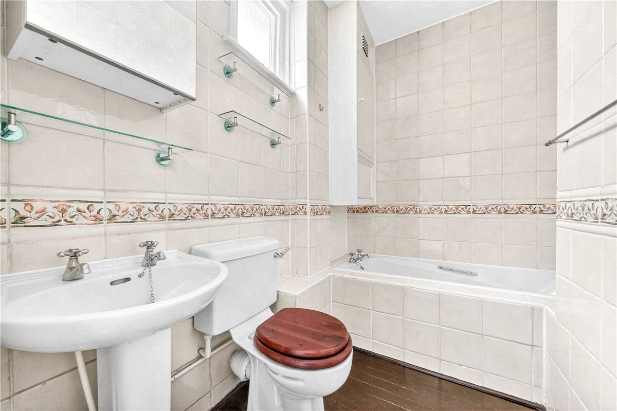 1 bedroom flat, Thurloe Place Mews, South Kensington SW7 - Available