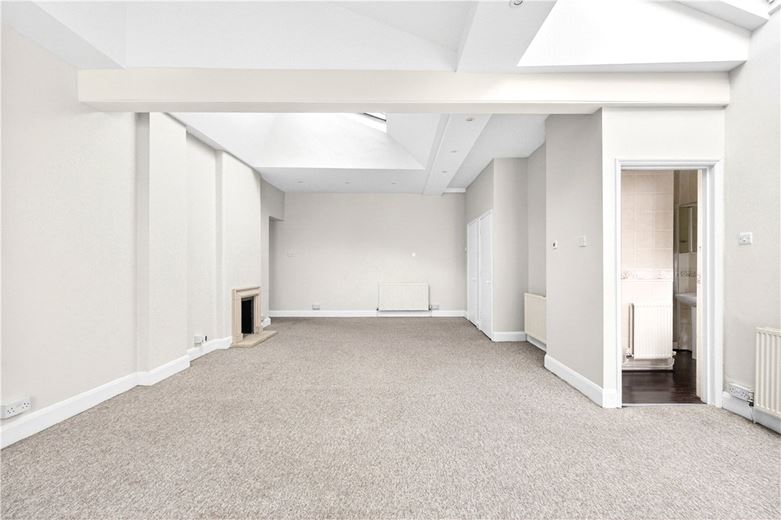 1 bedroom flat, Thurloe Place Mews, South Kensington SW7 - Available