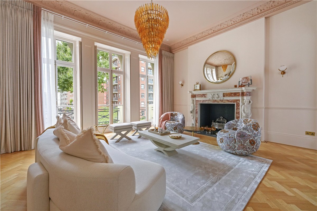 6 bedroom house, Ennismore Gardens, Knightsbridge SW7 - Available
