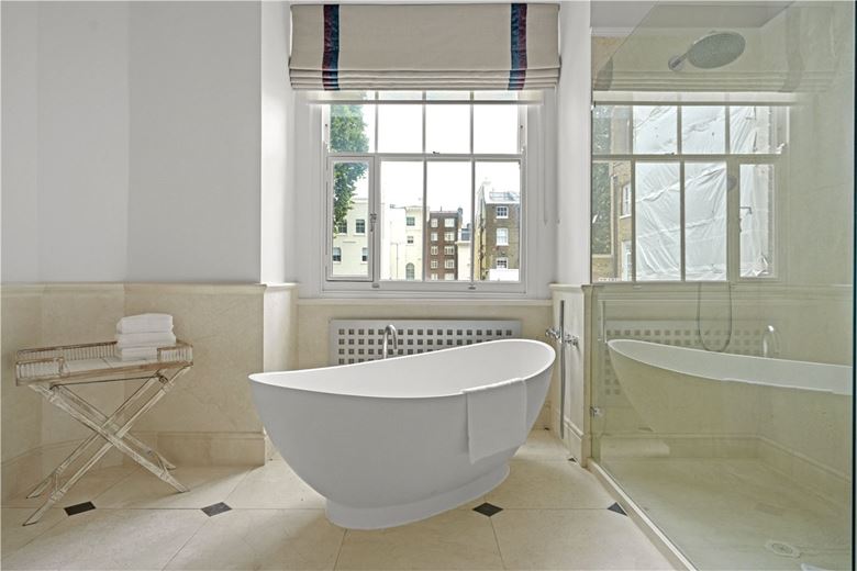 6 bedroom house, Ennismore Gardens, Knightsbridge SW7 - Available