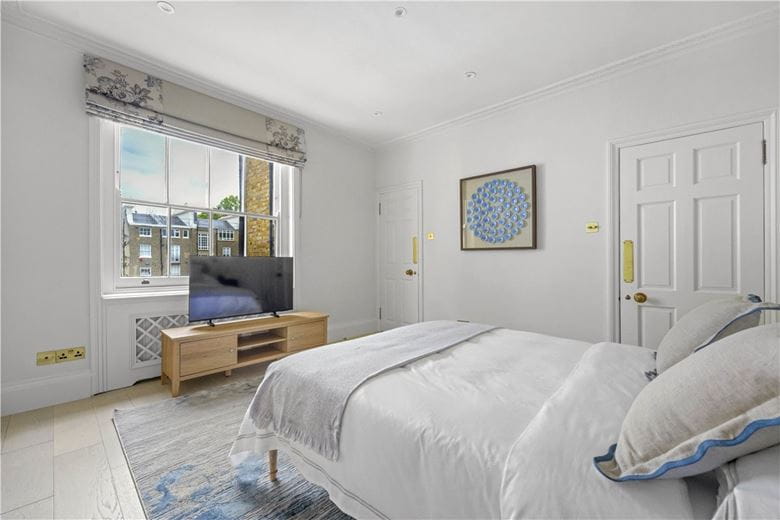 6 bedroom house, Ennismore Gardens, Knightsbridge SW7 - Available