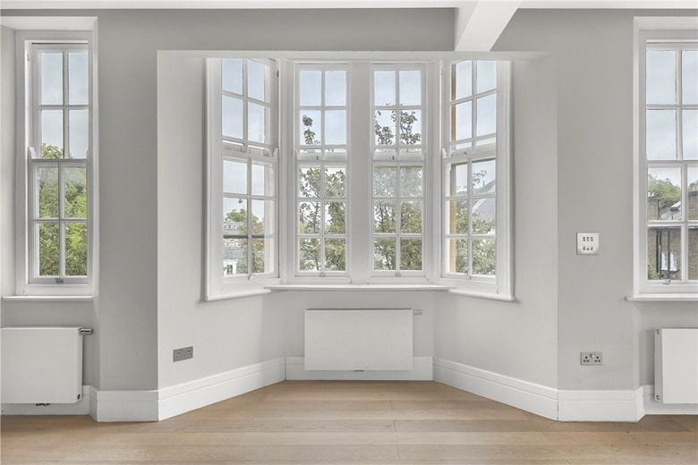 3 bedroom flat, The Little Boltons, Chelsea SW5 - Available