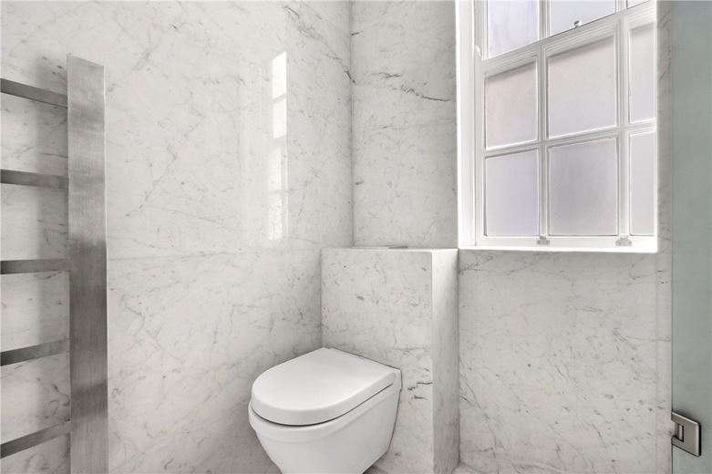 3 bedroom flat, The Little Boltons, Chelsea SW5 - Available