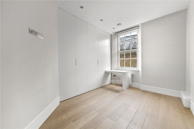 3 bedroom flat, The Little Boltons, Chelsea SW5 - Available