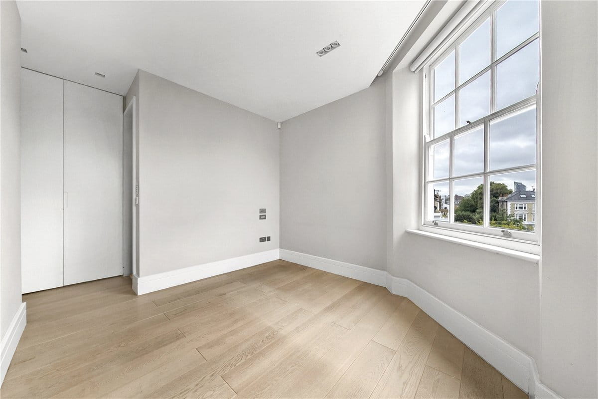 3 bedroom flat, The Little Boltons, Chelsea SW5 - Available