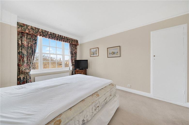 2 bedroom flat, York House, 1 Turks Row SW3 - Available