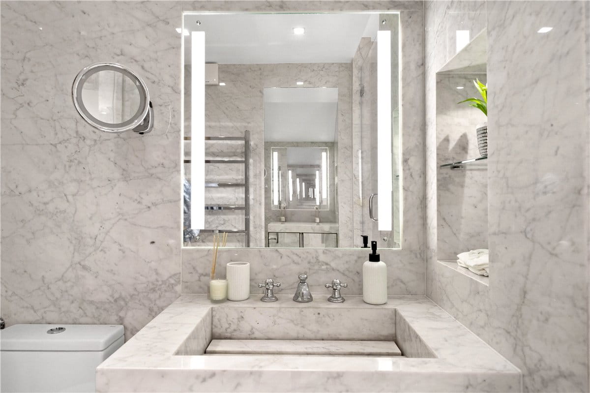 4 bedroom flat, Kingston House South, Ennismore Gardens SW7 - Available