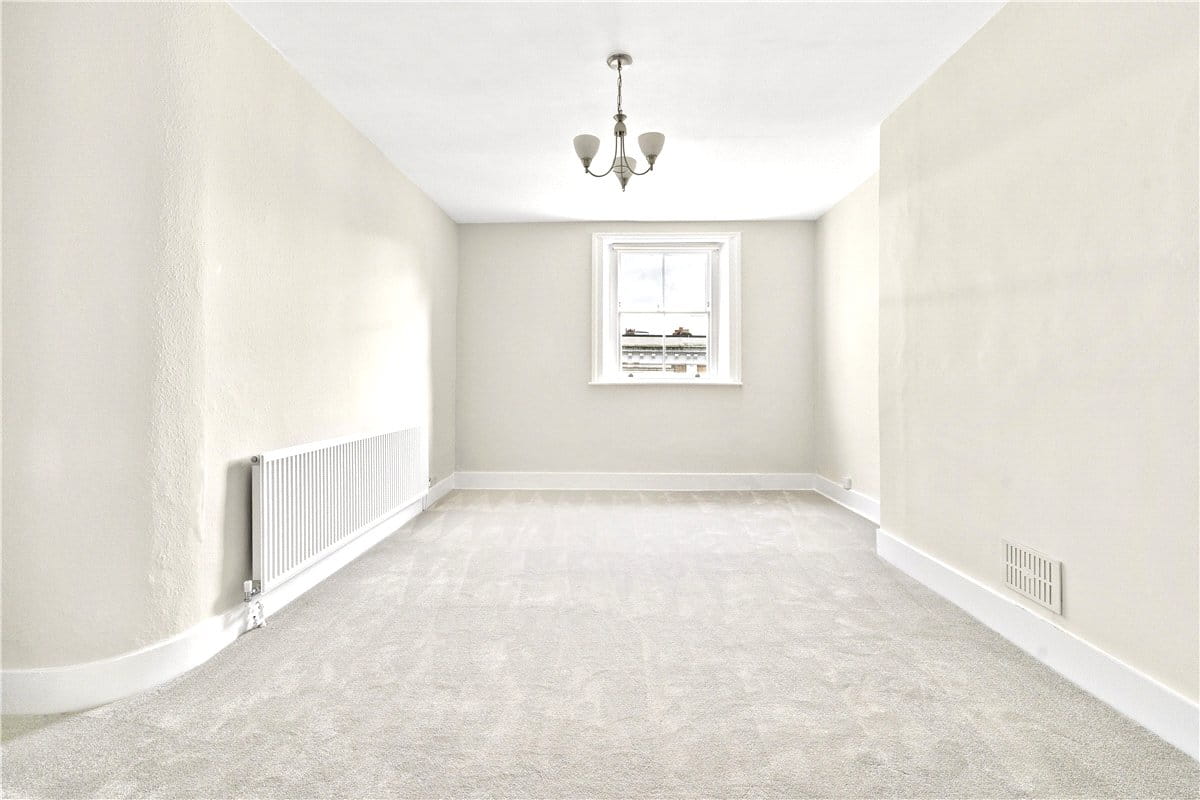 2 bedroom flat, Thurloe Street, South Kensington SW7 - Available