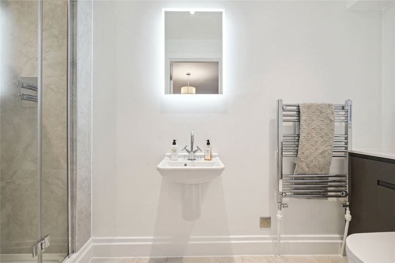 3 bedroom flat, Stafford Court, Kensington High Street W8 - Available