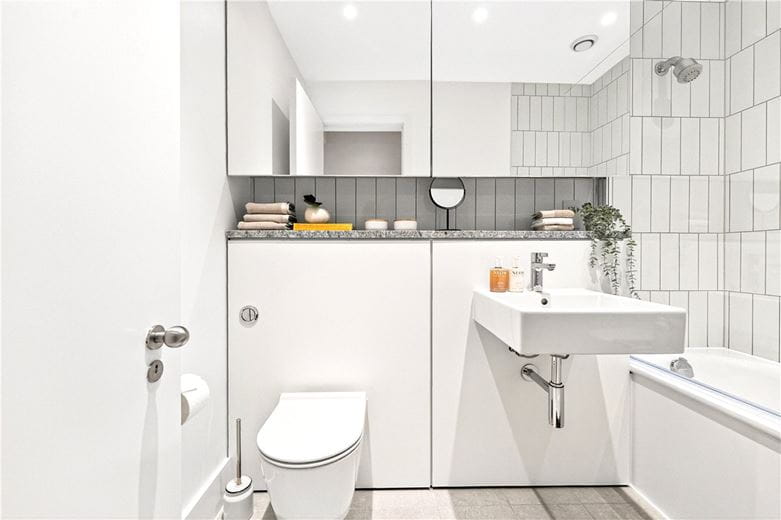 2 bedroom flat, Thurloe Place Mews, South Kensington SW7 - Available