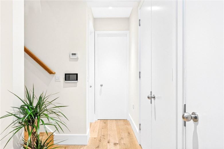 2 bedroom flat, Thurloe Place Mews, South Kensington SW7 - Available